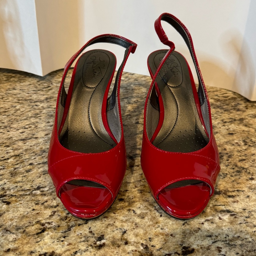 Life Stride pump open toe RED 3” heel 7.5 w NWOT life stride soft system